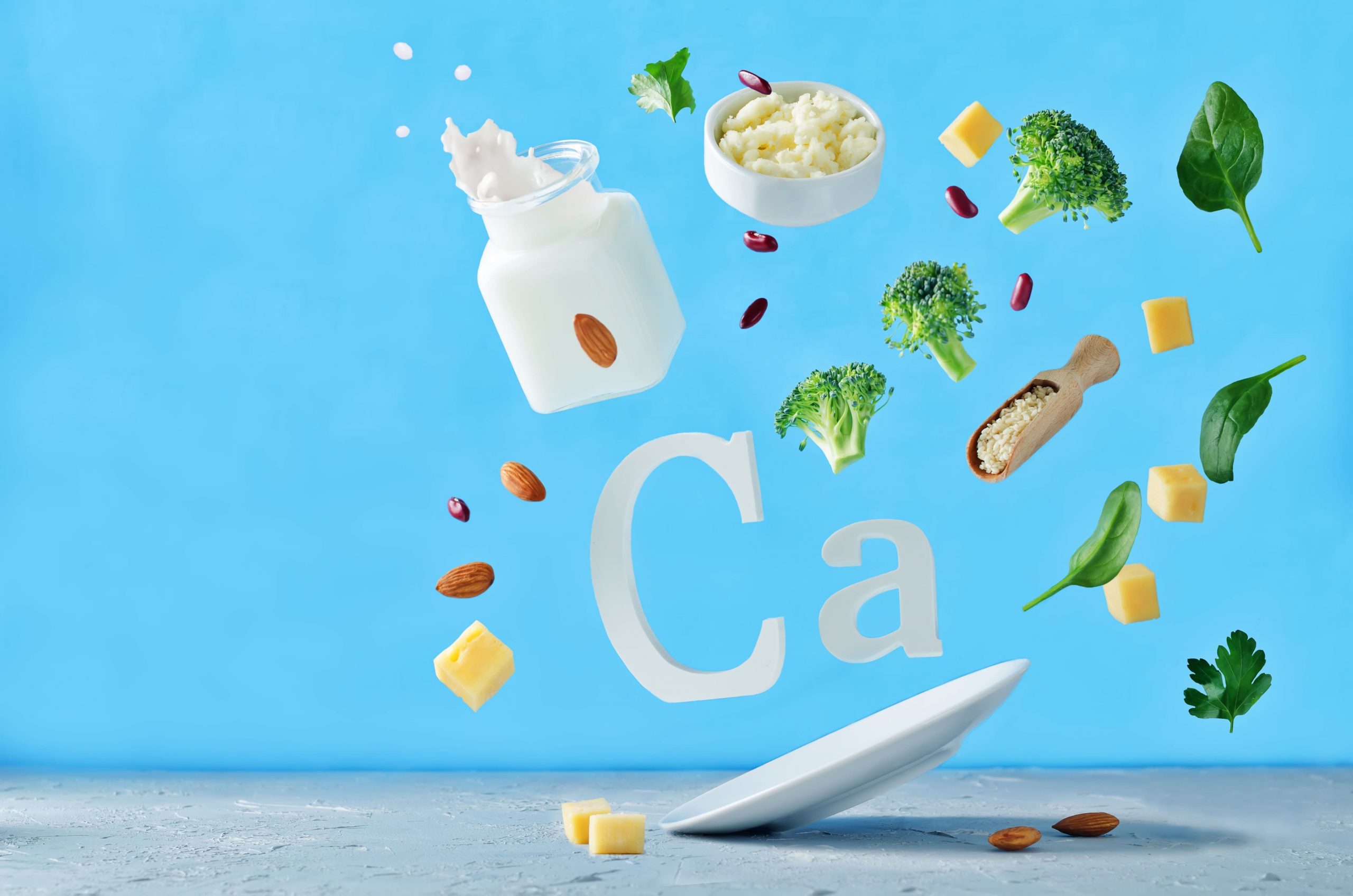 カルシウムの吸収効率を高めるには 牛乳は優れたカルシウム源 健達ねっと