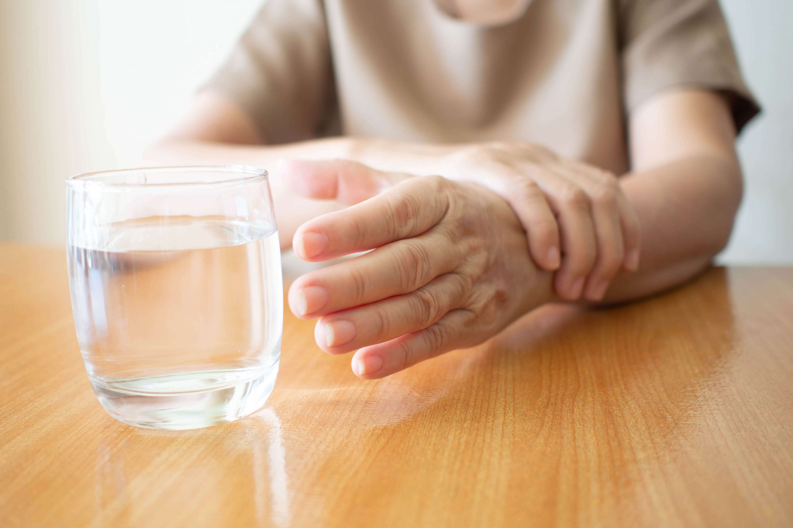 脱水症状の治し方とは？水分補給におすすめな飲み物も紹介