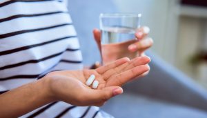 アルツハイマー病に効果的な薬とは?薬の種類から副作用まで徹底解説!