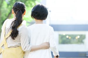 意味性認知症とは?症状や原因、治療法を徹底解説!