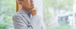 アルツハイマー病の原因は歯周病?認知症と歯周病の予防対策を解説!