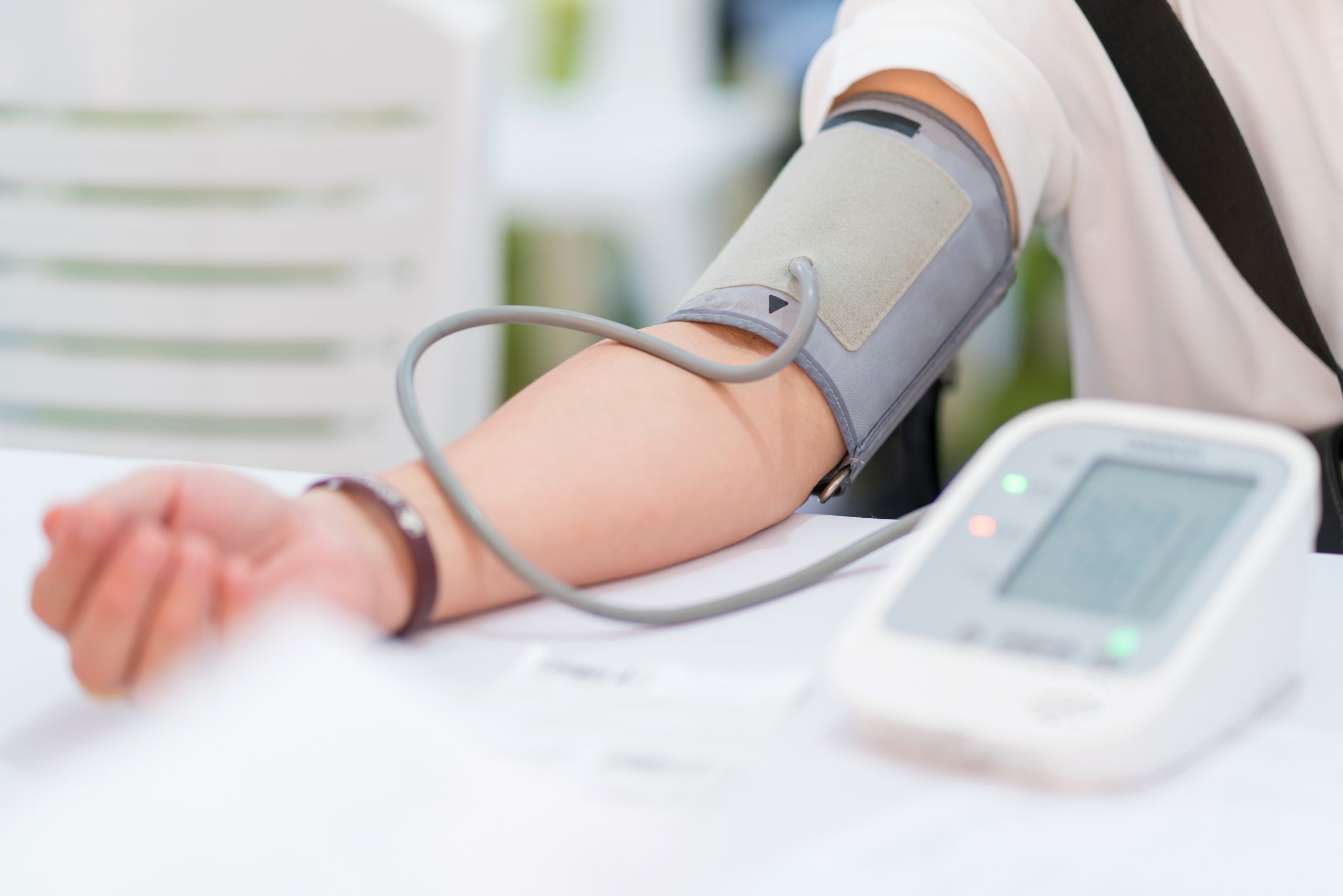 血圧に左右の差はある？注意点や対処法について解説！