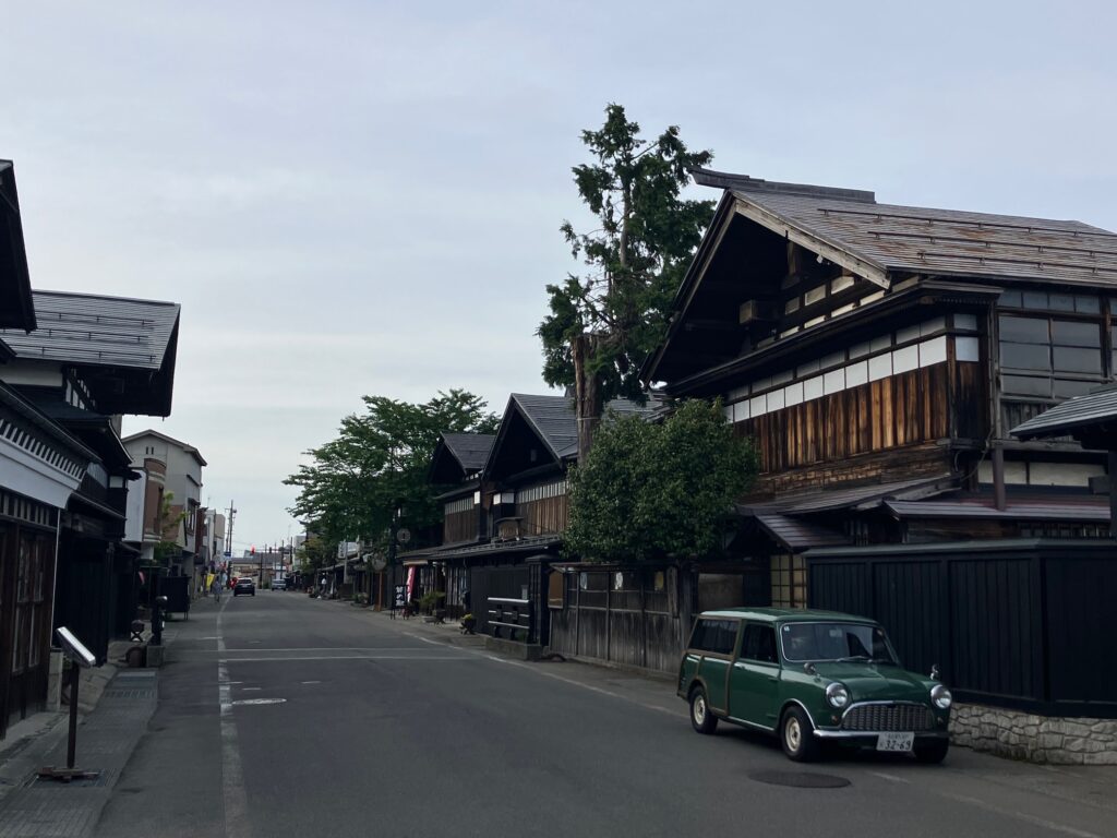 相棒と街道筋を走る