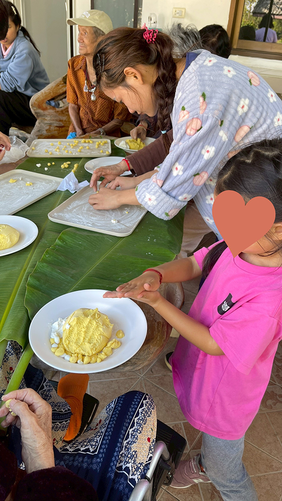 みんなでパンプキン・ブアローイを作る