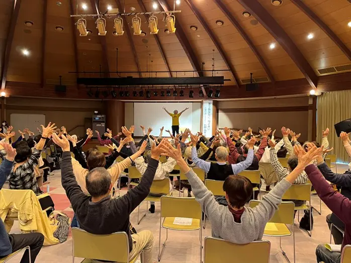 「笑い」が人生の生きがいにつながり、一緒に笑い合える時間を願って