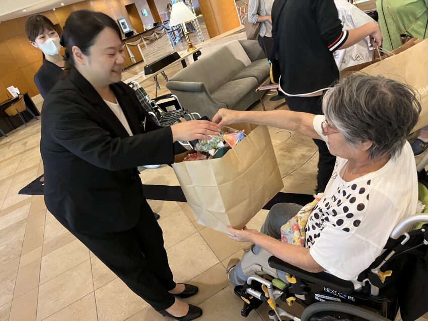 都ホテル様との折り紙交流